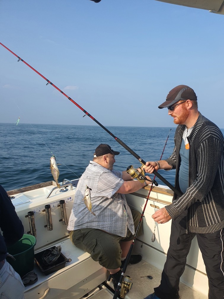 Sortie Peche en mer groupe comité de entreprise